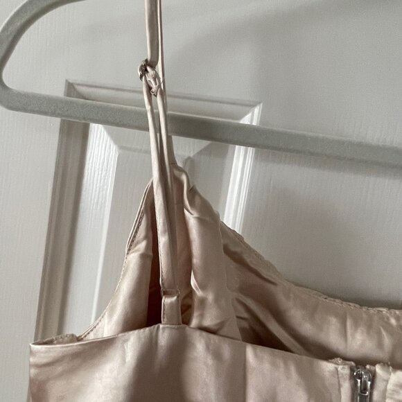 New Lulus Lux'd Out Champagne Satin Crop Top Tank Top Size XL Extra Large - Picture 4 of 11